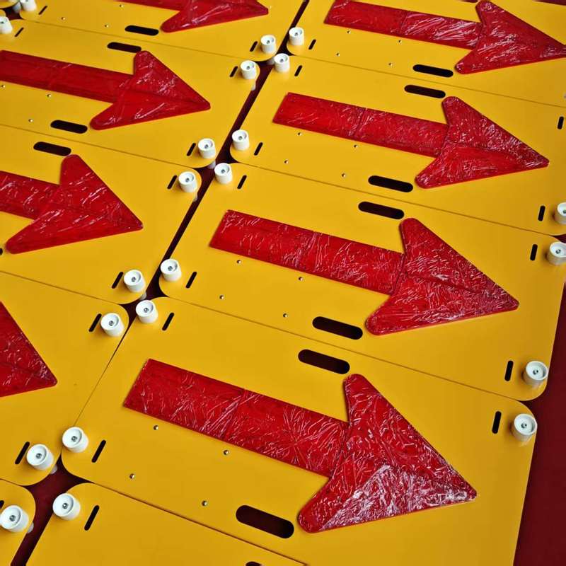 Papan tanda arah visual yang dapat disesuaikan dengan mode Strobe dan tegangan DC6V