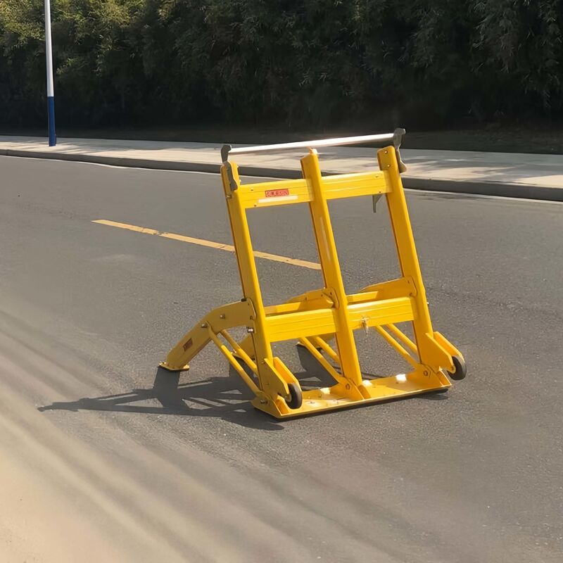 Electrostatic Spraying Yellow Foldable Aluminium Mobile Vehicle Barrier dengan Roda untuk Keamanan Jalan