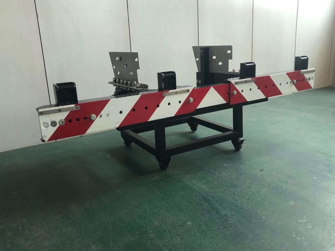 4.0ton Film Reflektif Truk Dipasang Peringatan Attenuator Menyerap Kekuatan Dampak